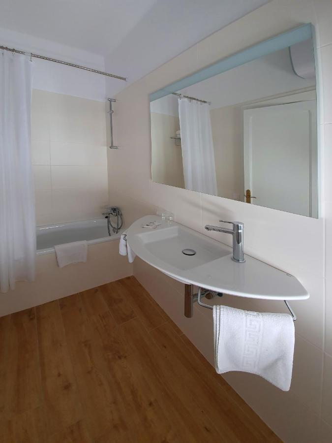 Hostal Canigo เอลปอนต์ เด ซูเอร์ต ภายนอก รูปภาพ
