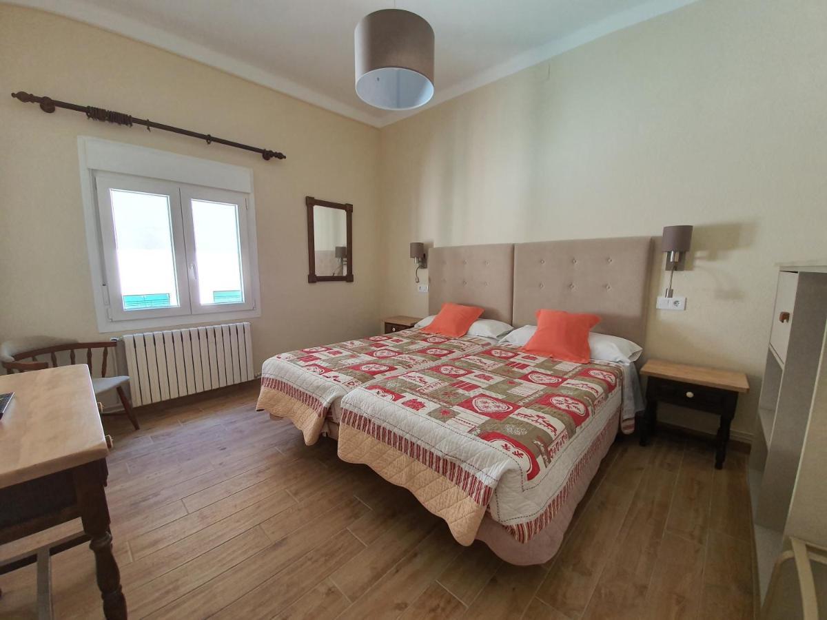 Hostal Canigo เอลปอนต์ เด ซูเอร์ต ภายนอก รูปภาพ
