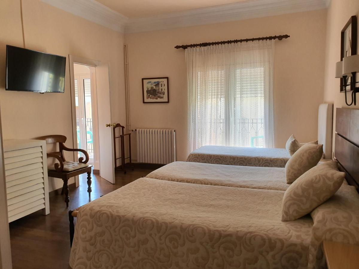 Hostal Canigo เอลปอนต์ เด ซูเอร์ต ภายนอก รูปภาพ