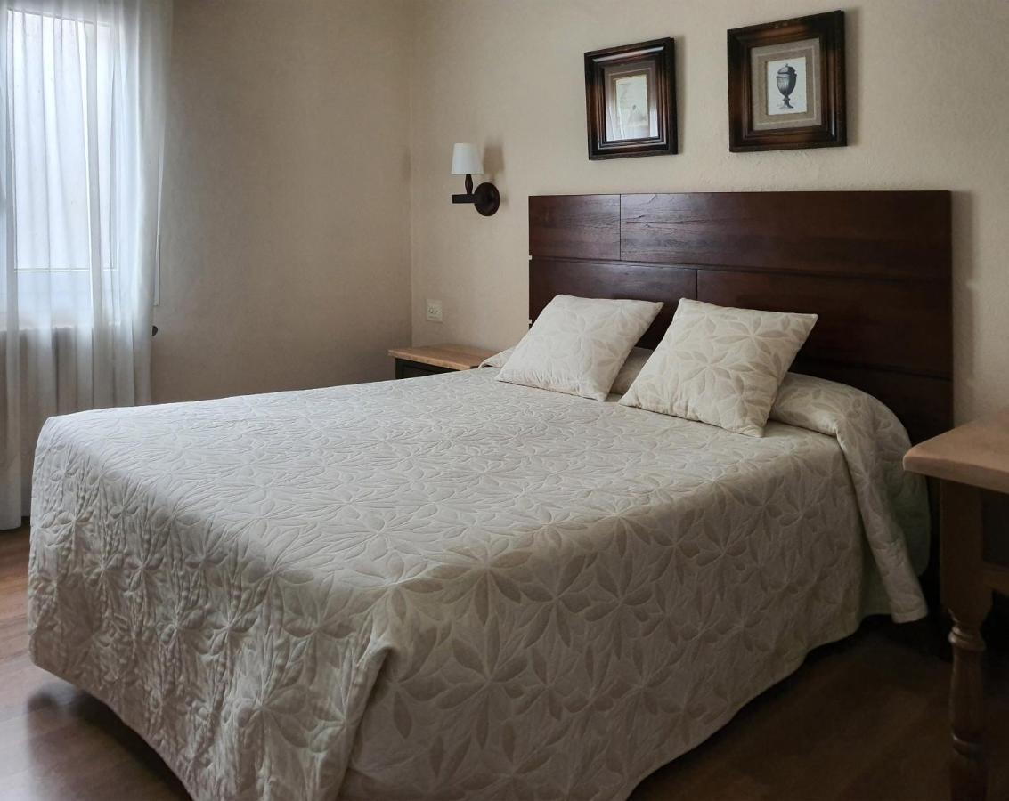 Hostal Canigo เอลปอนต์ เด ซูเอร์ต ภายนอก รูปภาพ
