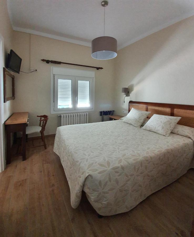 Hostal Canigo เอลปอนต์ เด ซูเอร์ต ภายนอก รูปภาพ